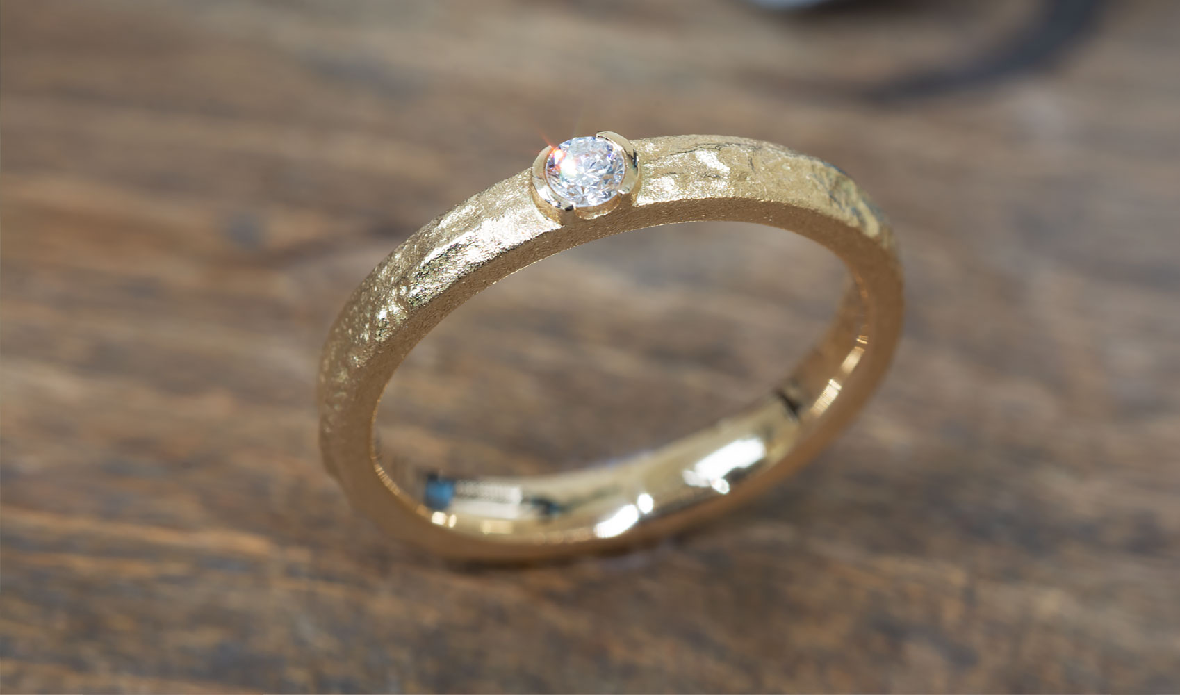 GOLDAFFAIRS - Ring "May" aus Fairmined eco Gelbgold